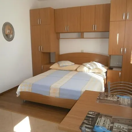 Apartments With A Parking Space Igrane, Makarska - 13535 Exterior photo