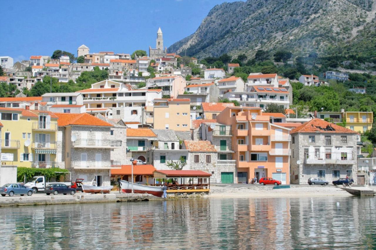 With A Parking Space Igrane, Makarska - 13535 *