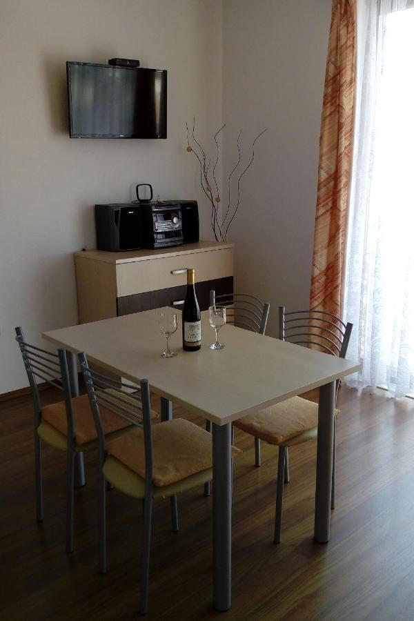 With A Parking Space Igrane, Makarska - 13535 *